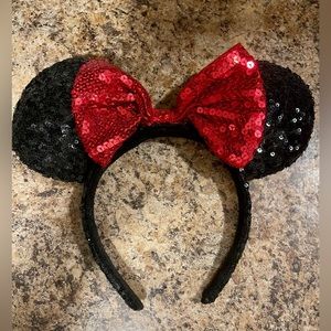 Disney Parks Minnie Mouse Sequin Ears